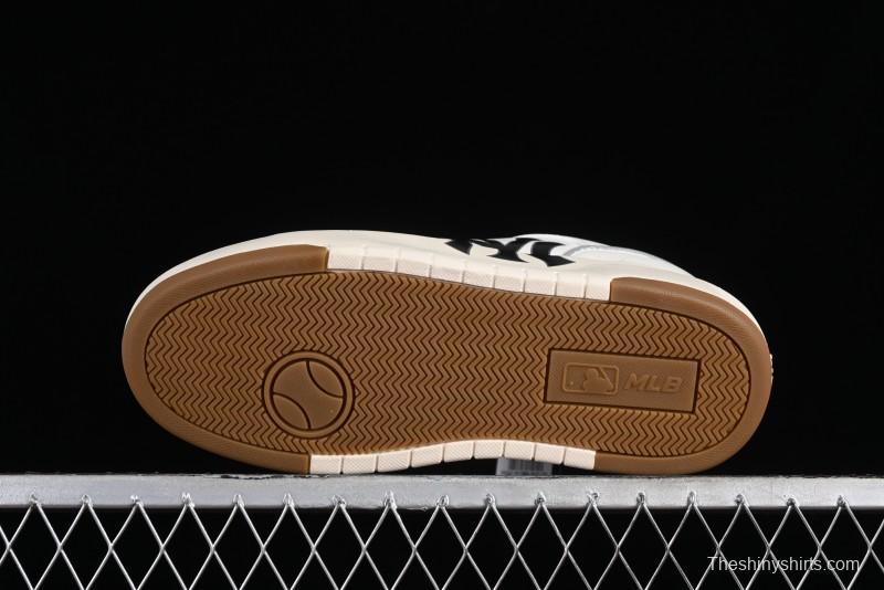 MLB Chunky Liner Basic New York Yankees Thick Sole Platform Sneakers with 6cm Height Increase - 3ASXCA12N50IVS