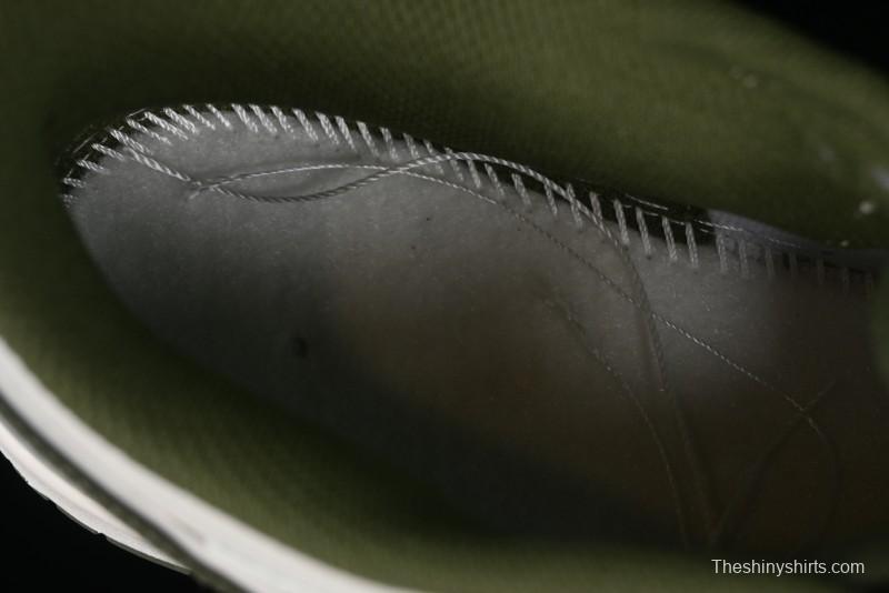 Nike SB Dunk Low x Undefeated Collaboration Casual Skate Shoes - UN1697-633