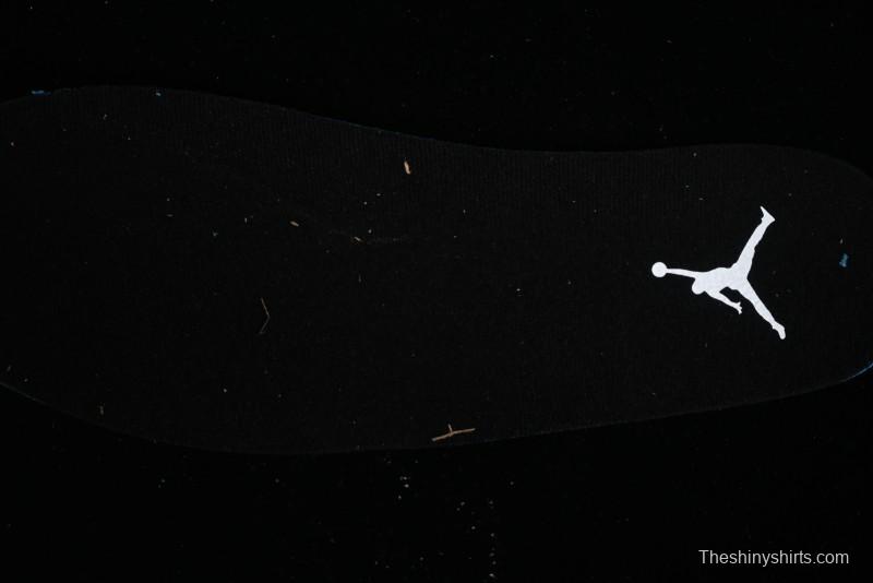 Nike Air Jordan 1 Low Retro Basketball Shoes in Black and White - 553558-043