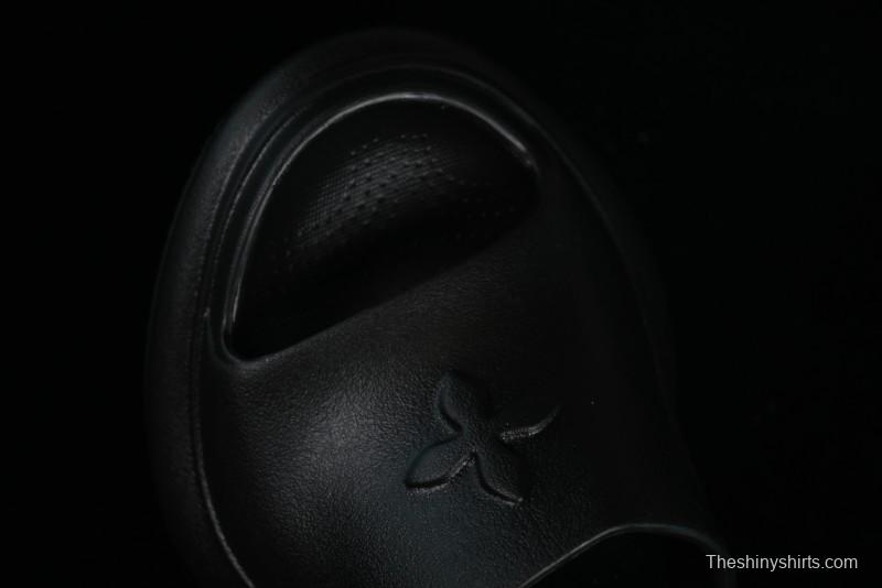 SMFK COMPASS Embossed One-Word Platform Slides - E9066