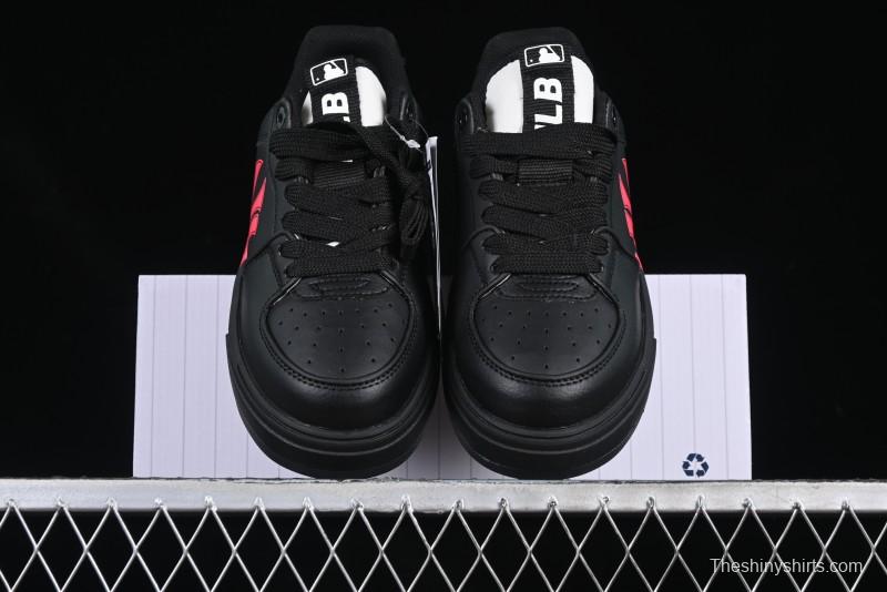 New York Yankees MLB Chunky Liner Custom Platform Sneakers in Neon Pink - 3ASXCA12N50WHS