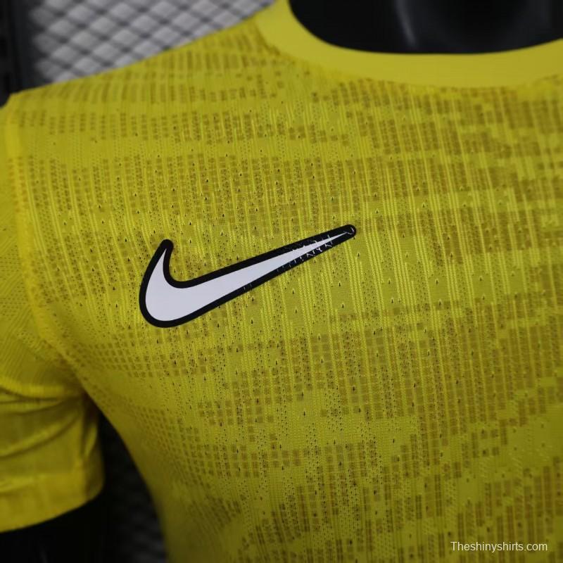 Player Version 25/26 Al-Ittihad Jeddah Yellow with Vertical Stripe Pattern Jersey
