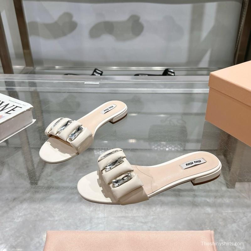 2025 Women Miu Miu White Leather Slippers KFY00250