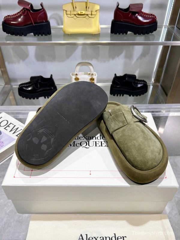 2025 Unisex ALEXANDER MCQUEEN Olive Suede Slippers