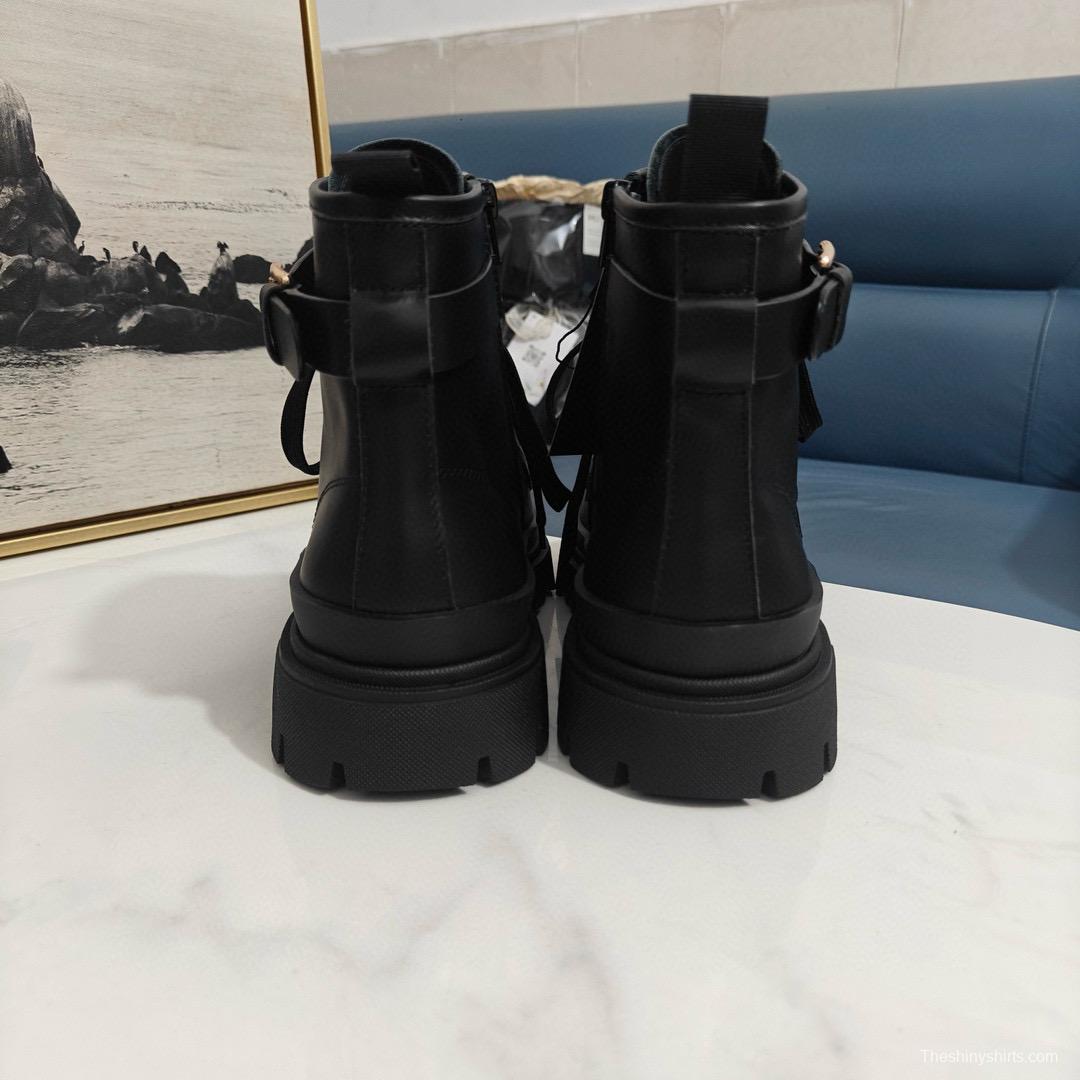 2024 Women Dolce & Gabbana Black Leather Ankle Boots DG00678