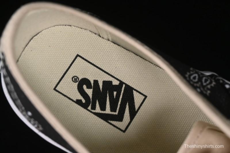 Vans Authentic 44 Slip-On Skate Shoes - VN000D5KESB